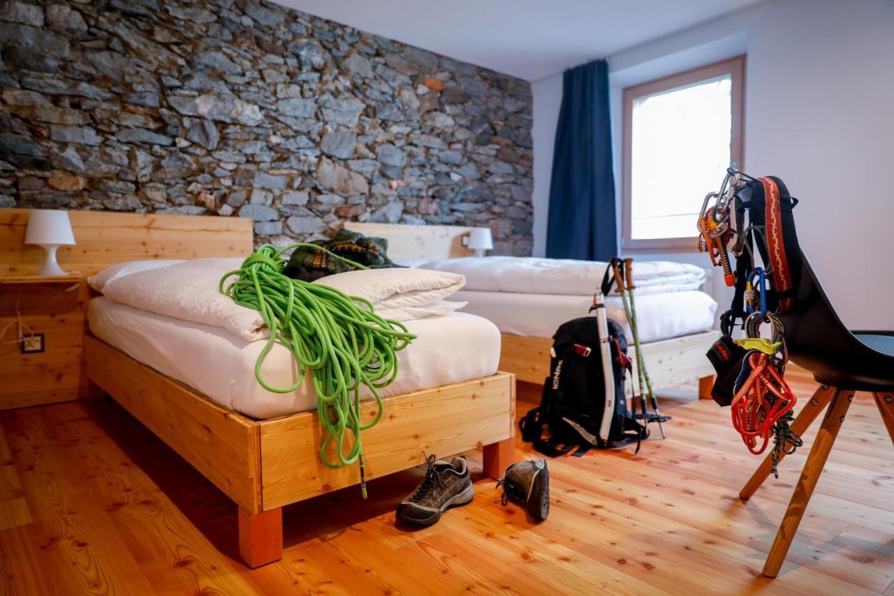 Bed&Bike Tremola San Gottardo Hotel Airolo Buitenkant foto