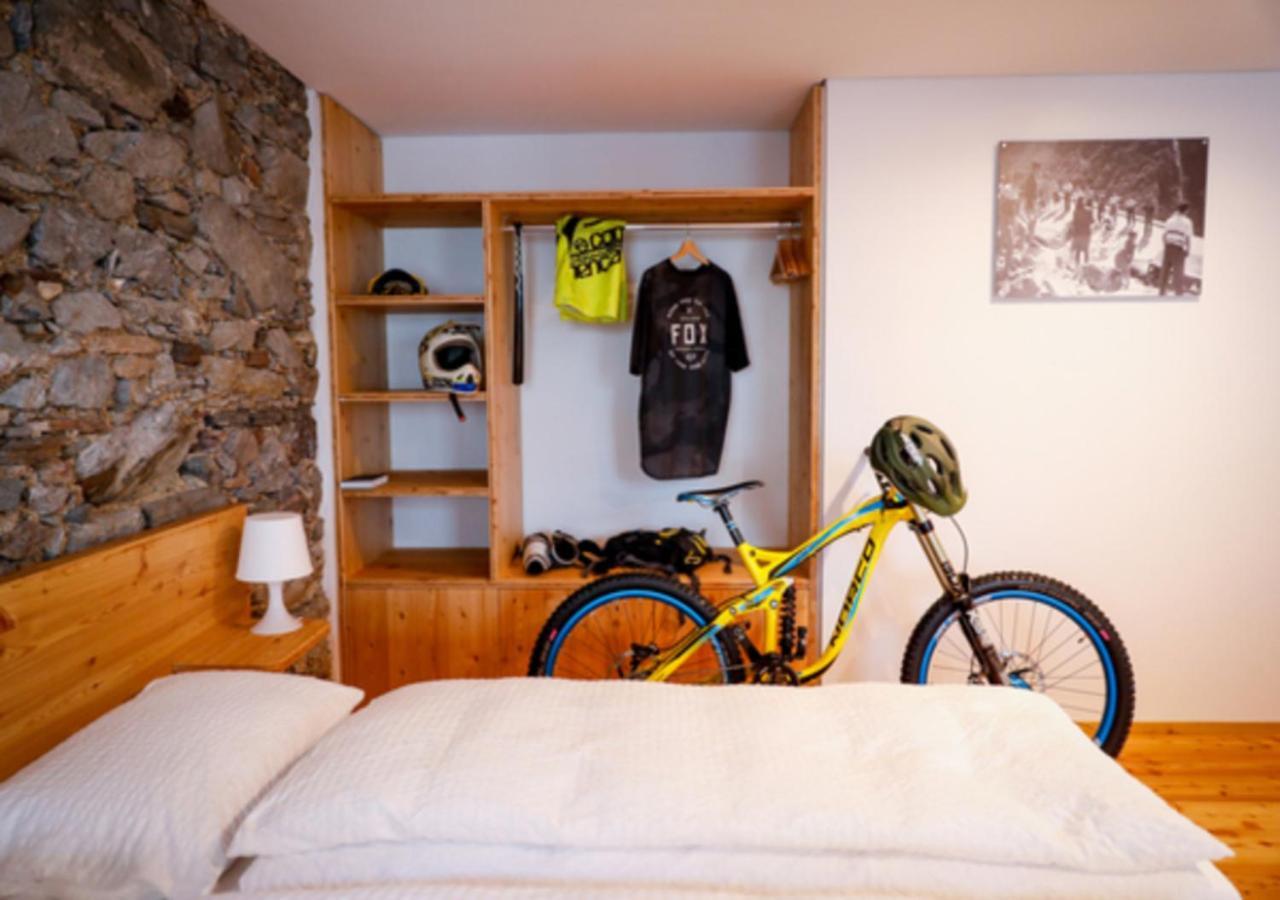 Bed&Bike Tremola San Gottardo Hotel Airolo Buitenkant foto
