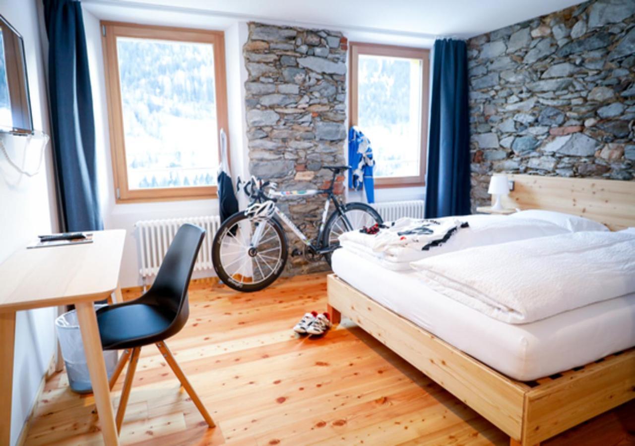 Bed&Bike Tremola San Gottardo Hotel Airolo Buitenkant foto